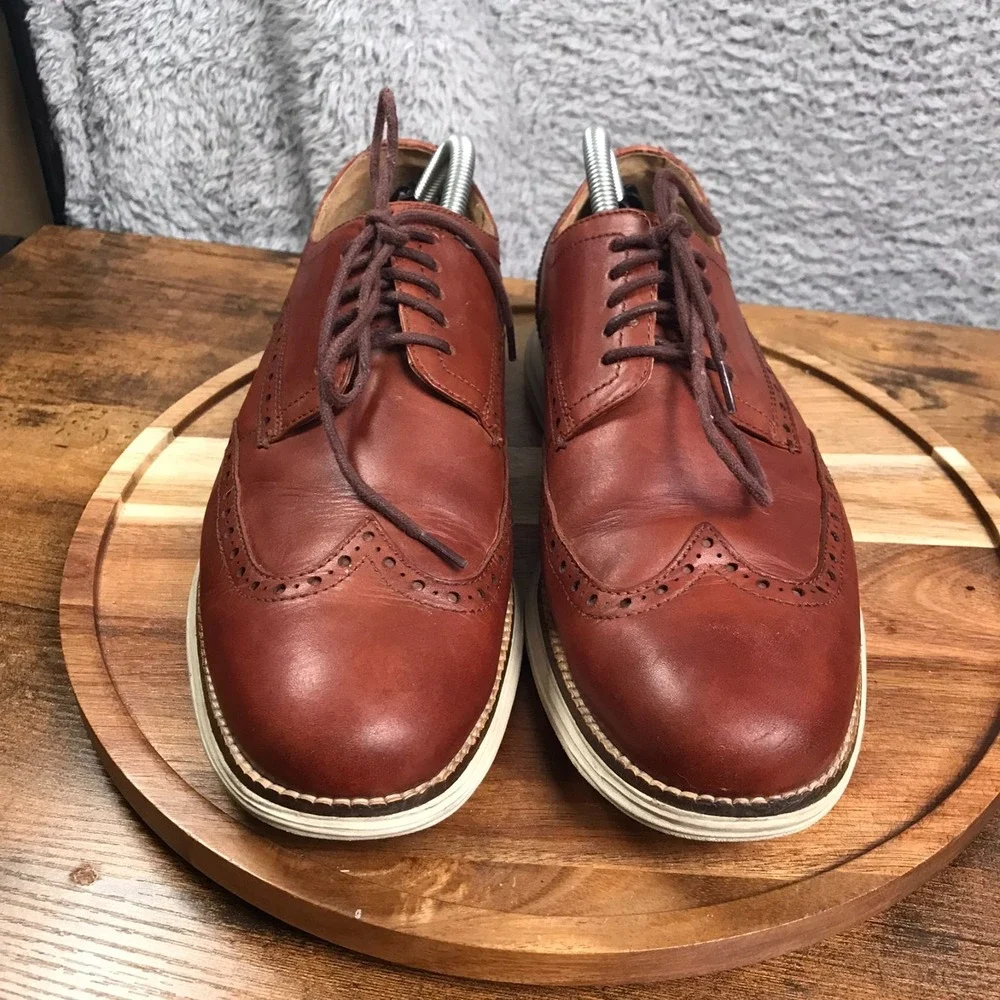 Cole Haan Original Grand Wingtip Oxford Mens 9.5M Brown Leather Derby Dress Shoe